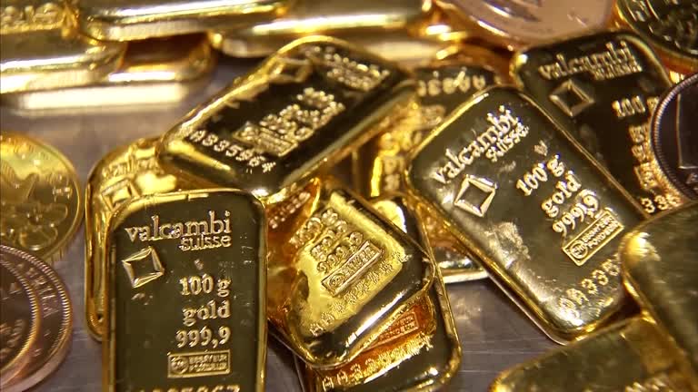 Gold blasts past $5,500 to record high on safe-haven demand<br><br>