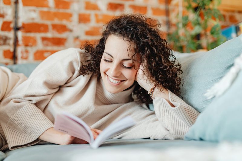 10 mental health benefits of reading (yes, audiobooks count)
