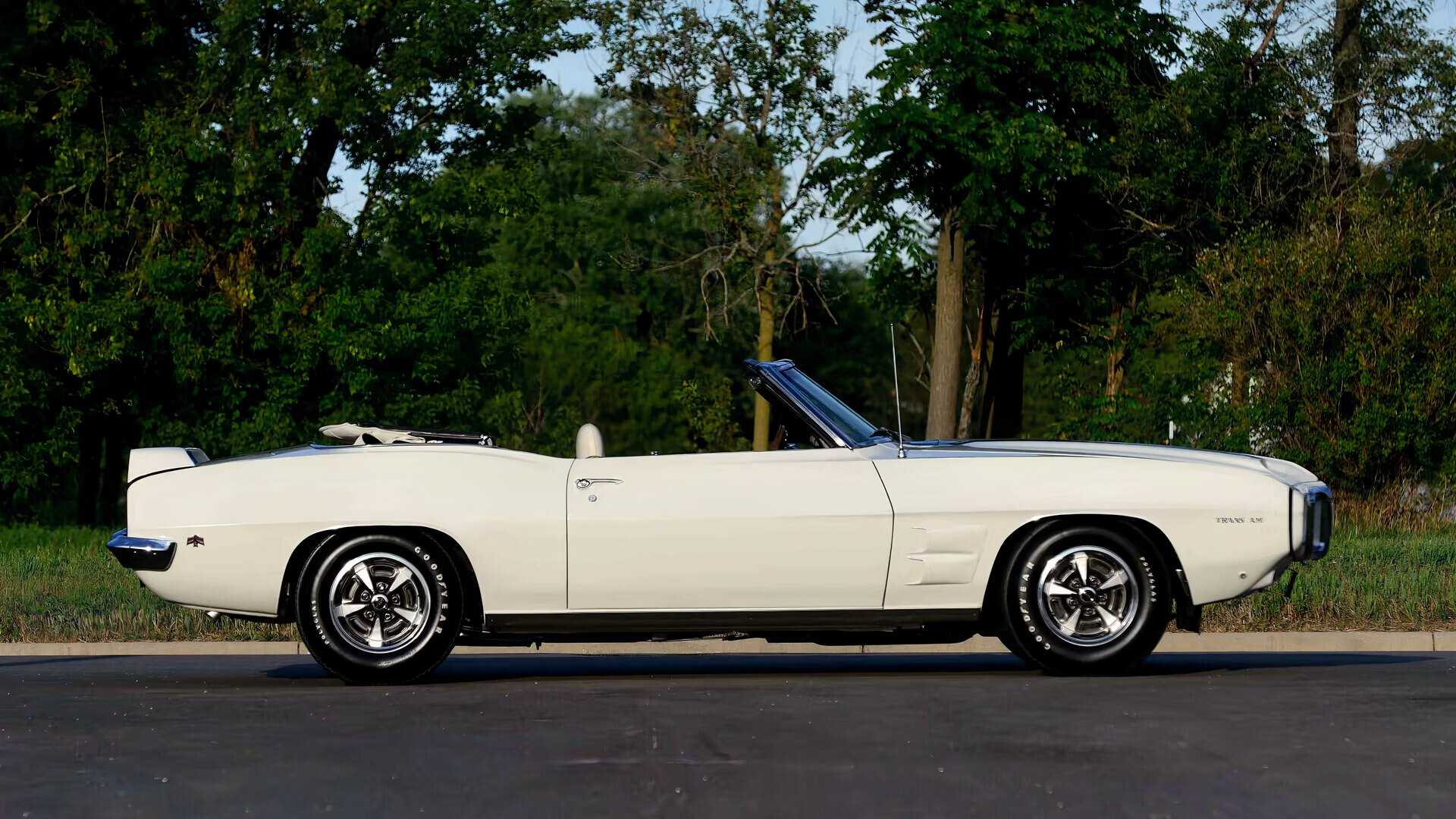 1969 Pontiac Firebird Trans Am Convertible Side View
