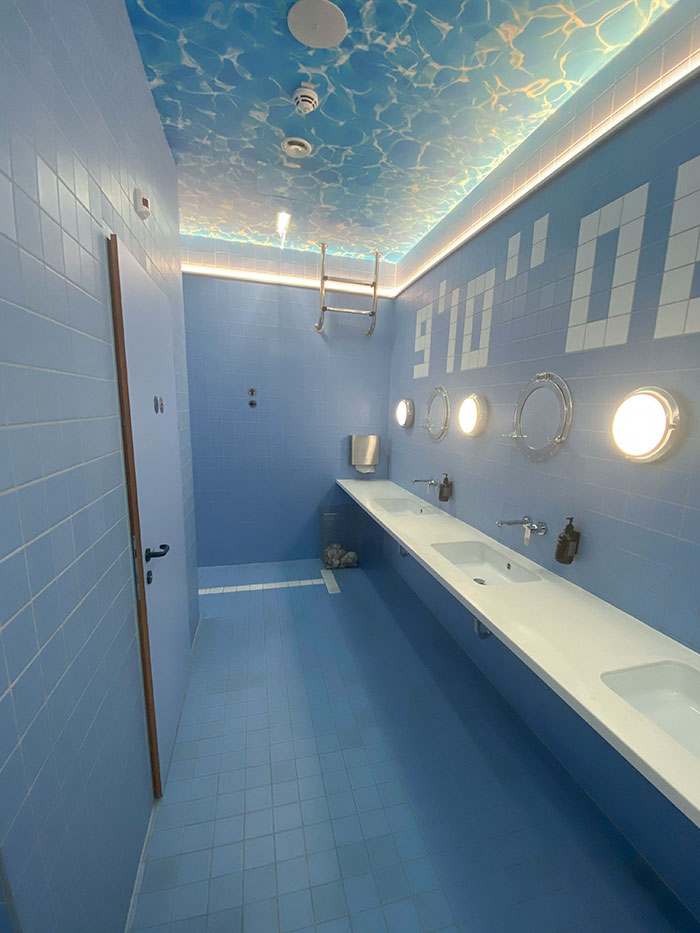 49 Times People Spotted Such Creative Solutions At Their Hotels, They Just Had To Share