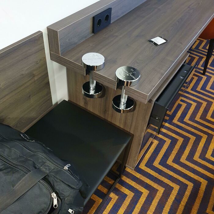 49 Times People Spotted Such Creative Solutions At Their Hotels, They Just Had To Share