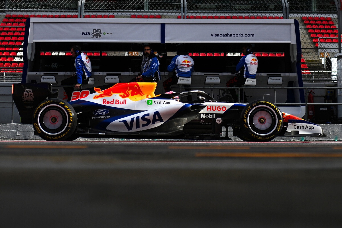 Racing Bulls doing much better than on Monday at Barcelona F1 test