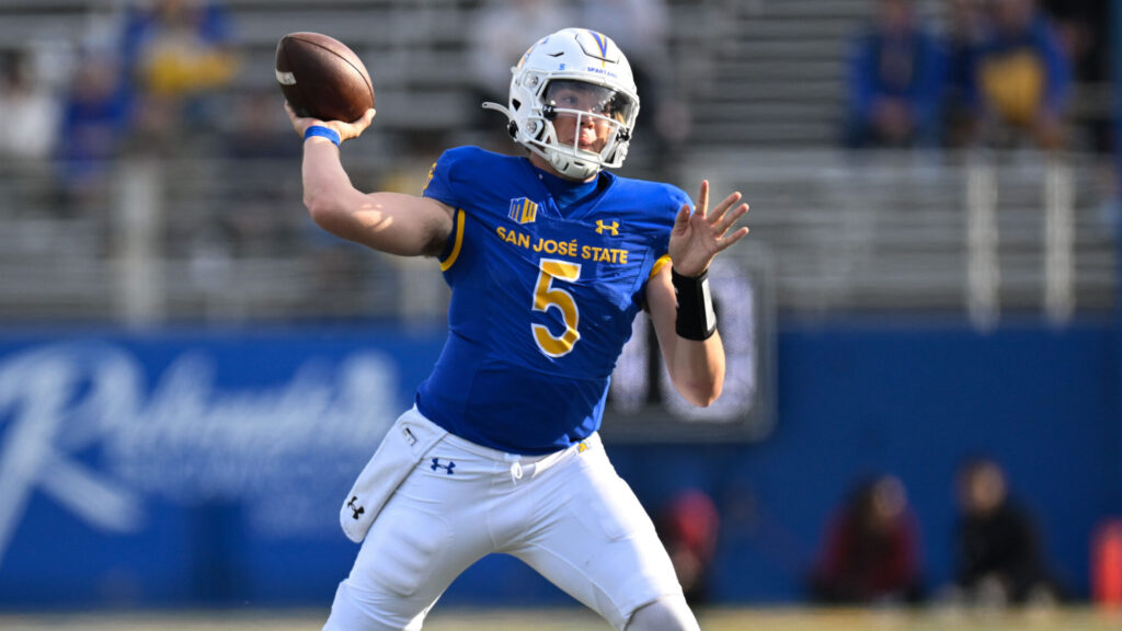 Top 10 transfer portal quarterbacks: Projecting their next teams