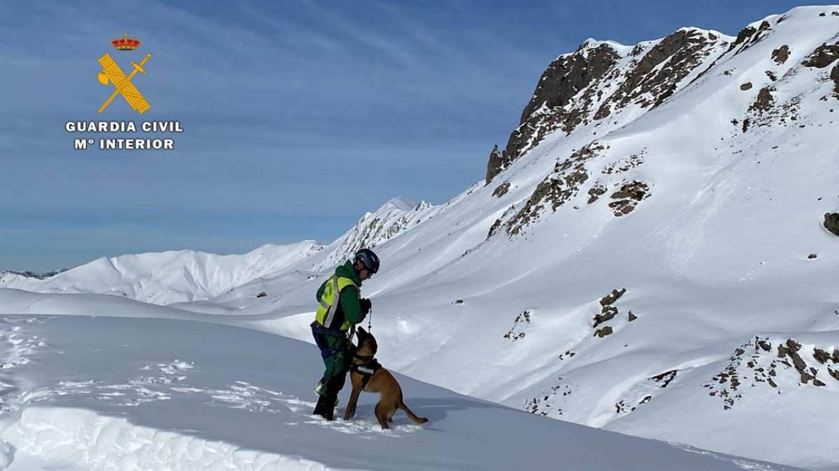 Mueren dos esquiadores tras ser arrollados por un alud en Benasque (Huesca)