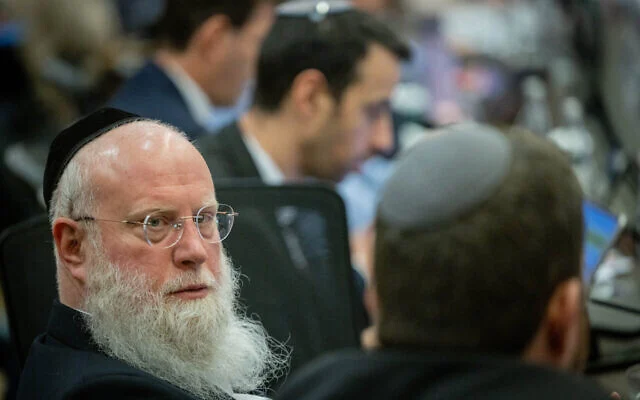 As Haredi protests spiral into perilous chaos, police are often nowhere ...
