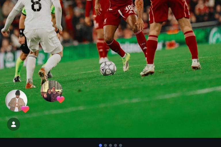 Liverpool foreard Hugo Ekitike left a hilarious comment on Ryan Gravenberch's social media.