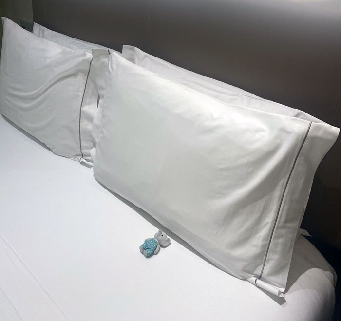 49 Times People Spotted Such Creative Solutions At Their Hotels, They Just Had To Share