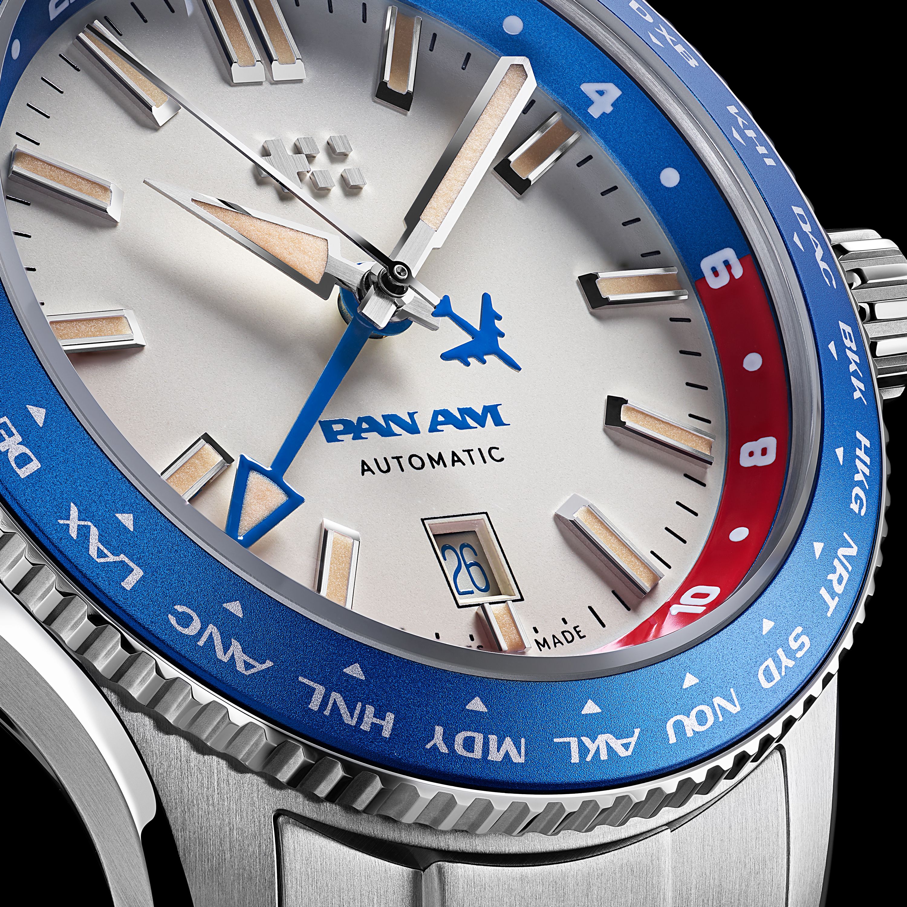 This new Pan-Am pilot’s watch wants to party like it’s 1959