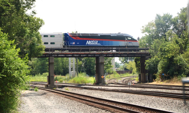 Illinois legislators introduce bill to fund commuter rail bridge repairs