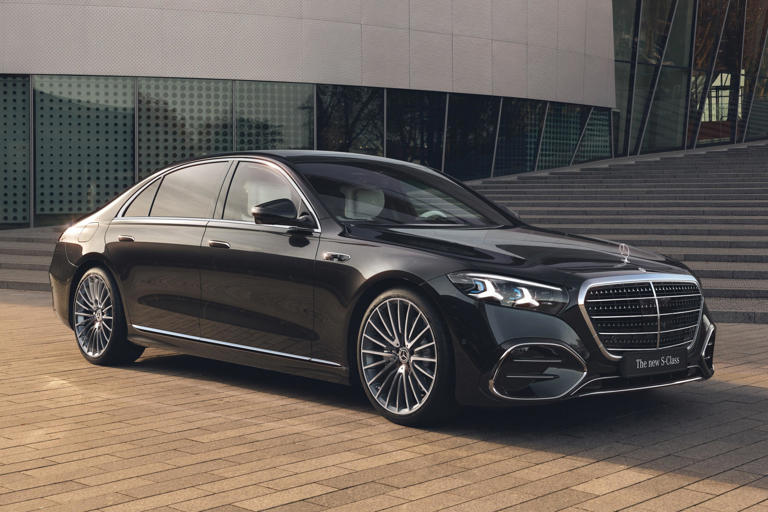 2026 Mercedes-Benz S-Class revealed with stars in its eyes