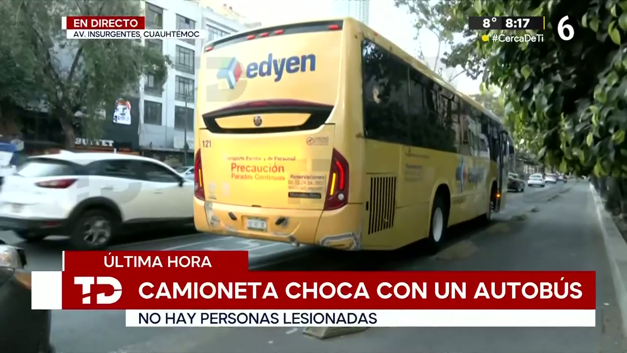 Camioneta choca contra autobús en la colonia San Rafael; no se reportan ...