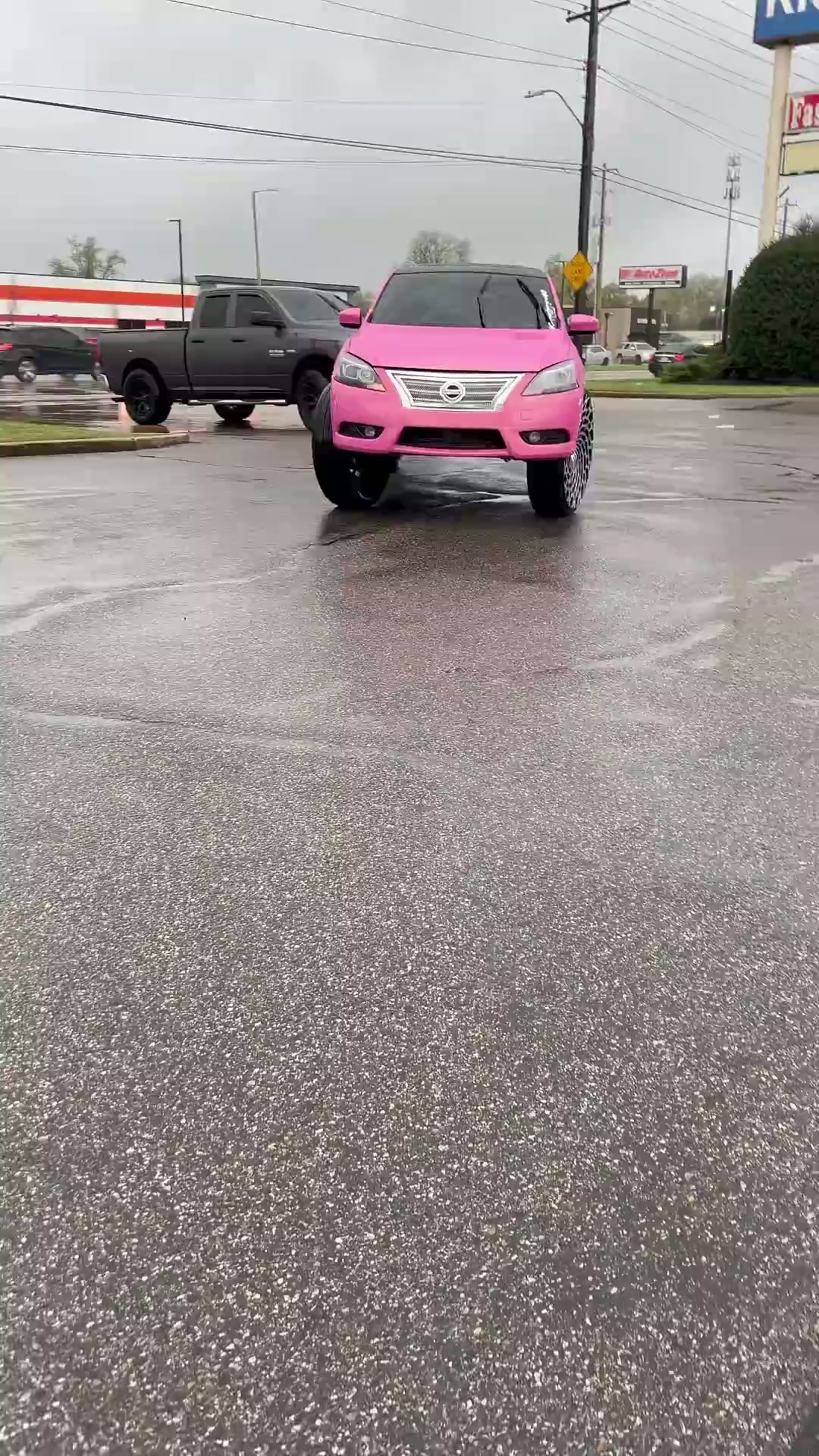 Pink Nissan Sentra on 30’s Riding