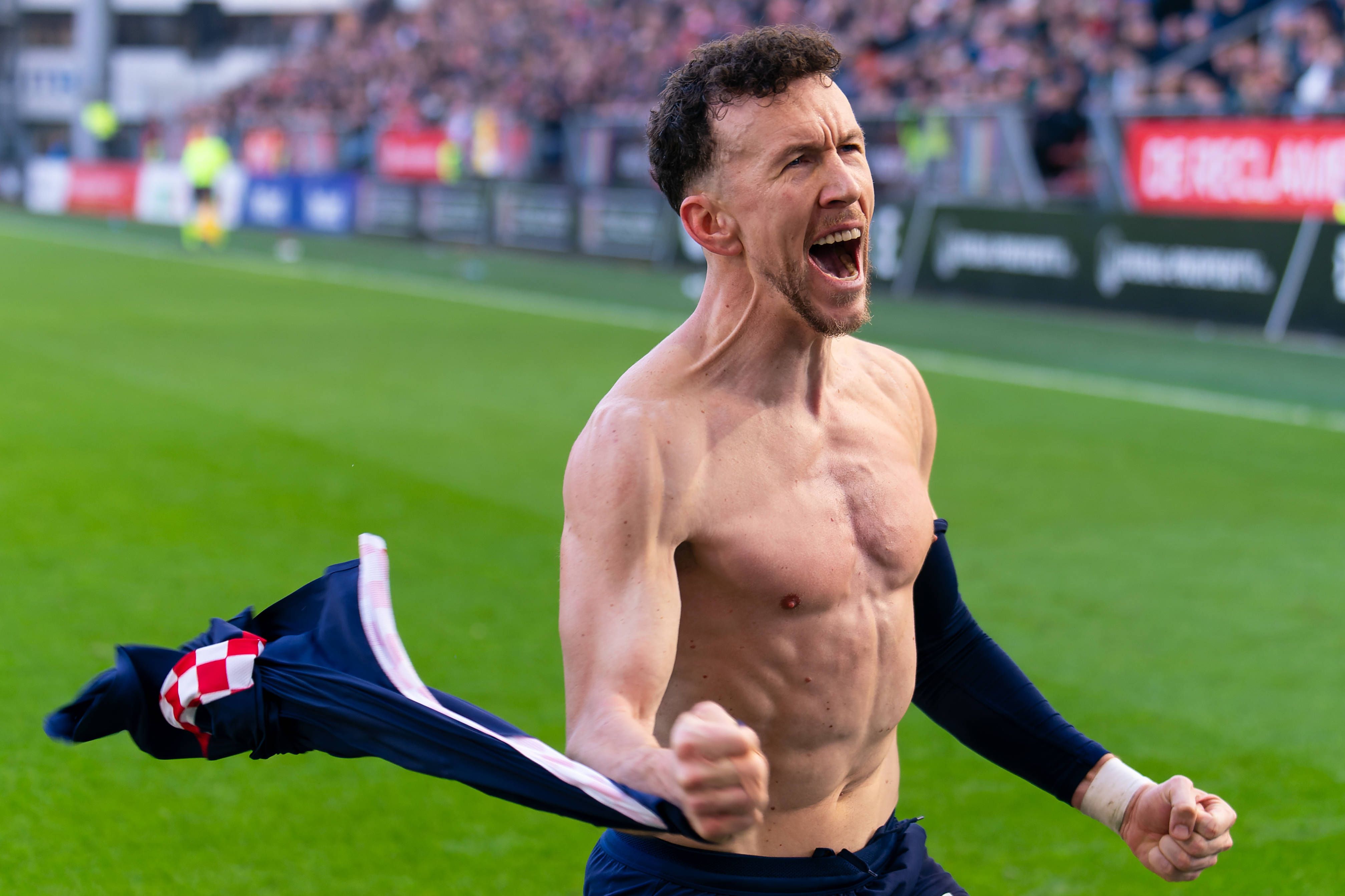 PSV wil monsterlijk cashen voor Perisic; eerste bedragen genoemd