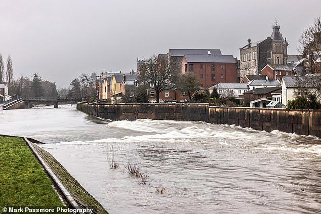 Body found in search for kayaker who went missing after getting into ...