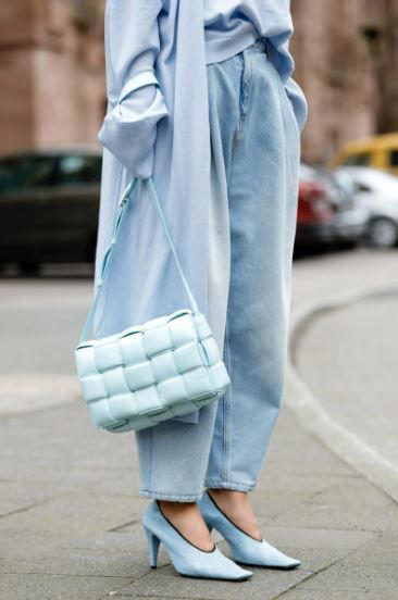 Slouchy jeans: el corte que llegó como tendencia y se convirtió en ...