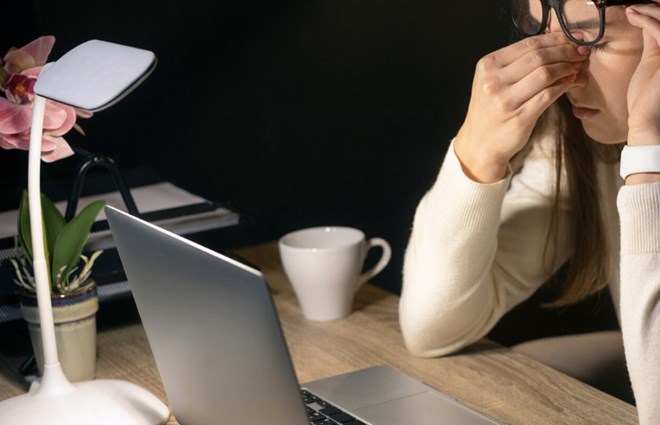 Mệt mỏi kéo dài tưởng bình thường, hóa ra là dấu hiệu thiếu vitamin D