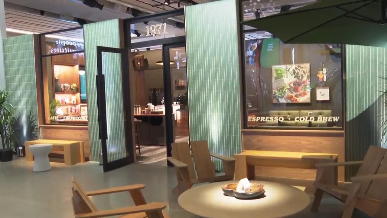 Starbucks sees room to expand with hundreds of new US stores and ...