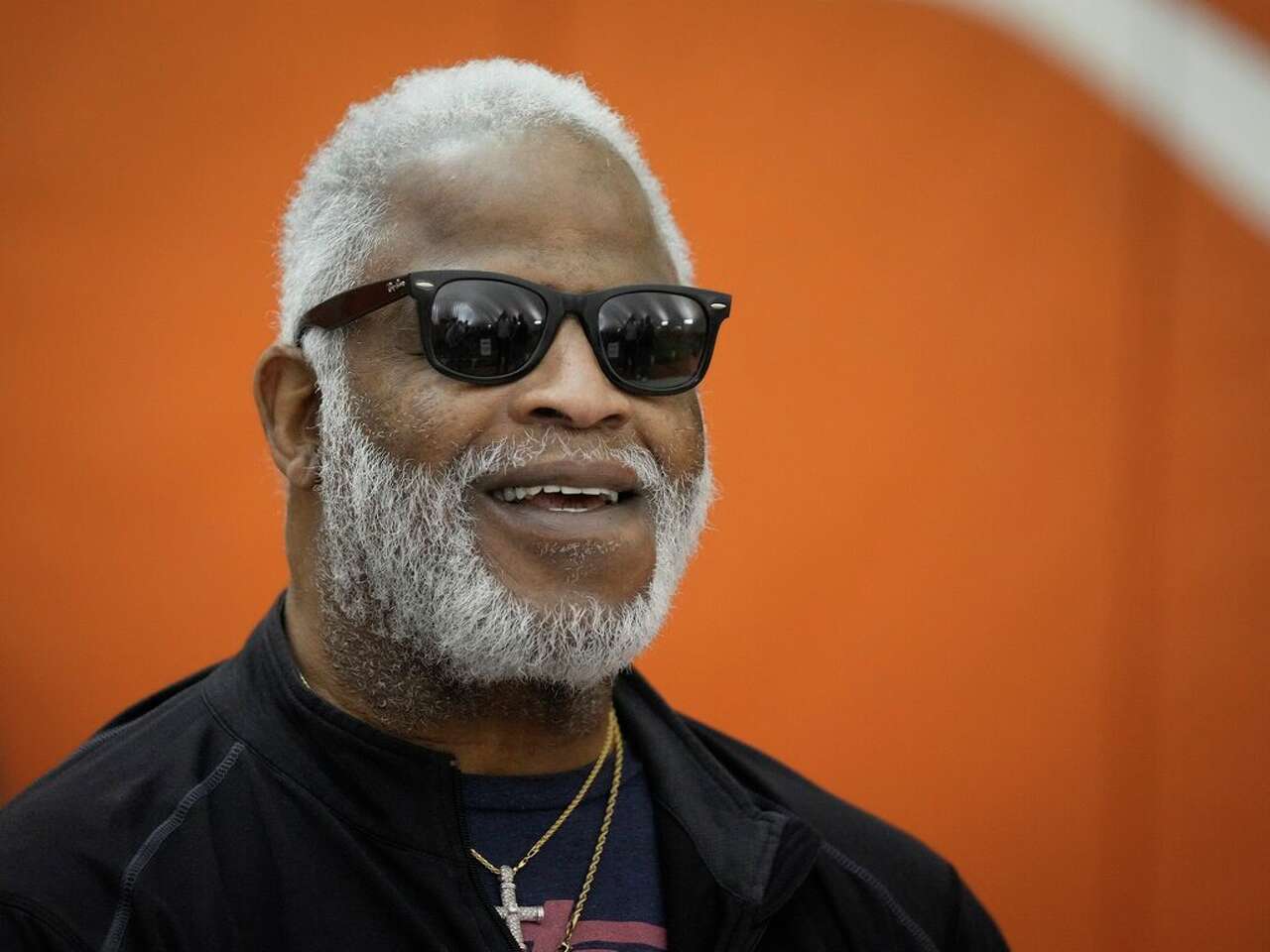 Houston Oilers, Texas Longhorns legend Earl Campbell clears up rumors ...