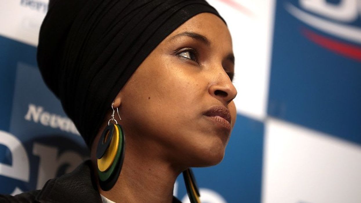 Ilhan Omar loses it at conspiracy theorist who accused her of staging ...