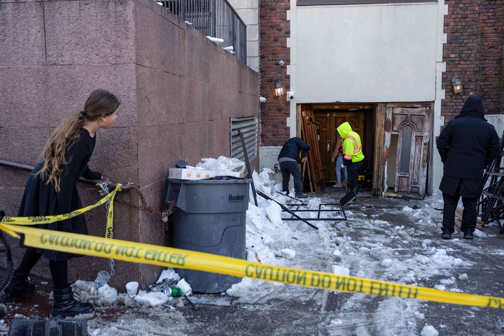 Man who rammed a car into NYC Jewish site had recently connected with Chabad community, police say<br><br>