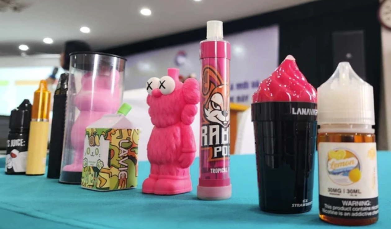 Chuyên gia WHO: 'Muối nicotine trong thuốc lá điện tử gây nghiện gấp đôi'