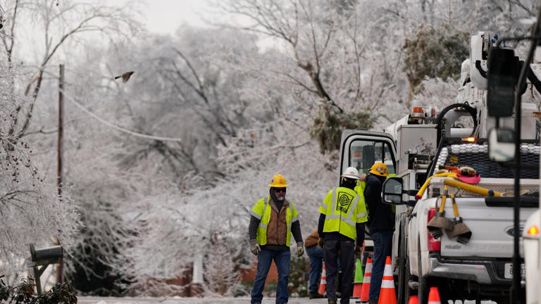 At least 85 deaths reported as bitter cold grips South in wake of ...