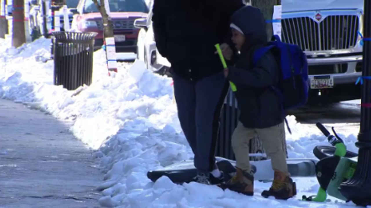 DC public school students return to class despite difficult road conditions
