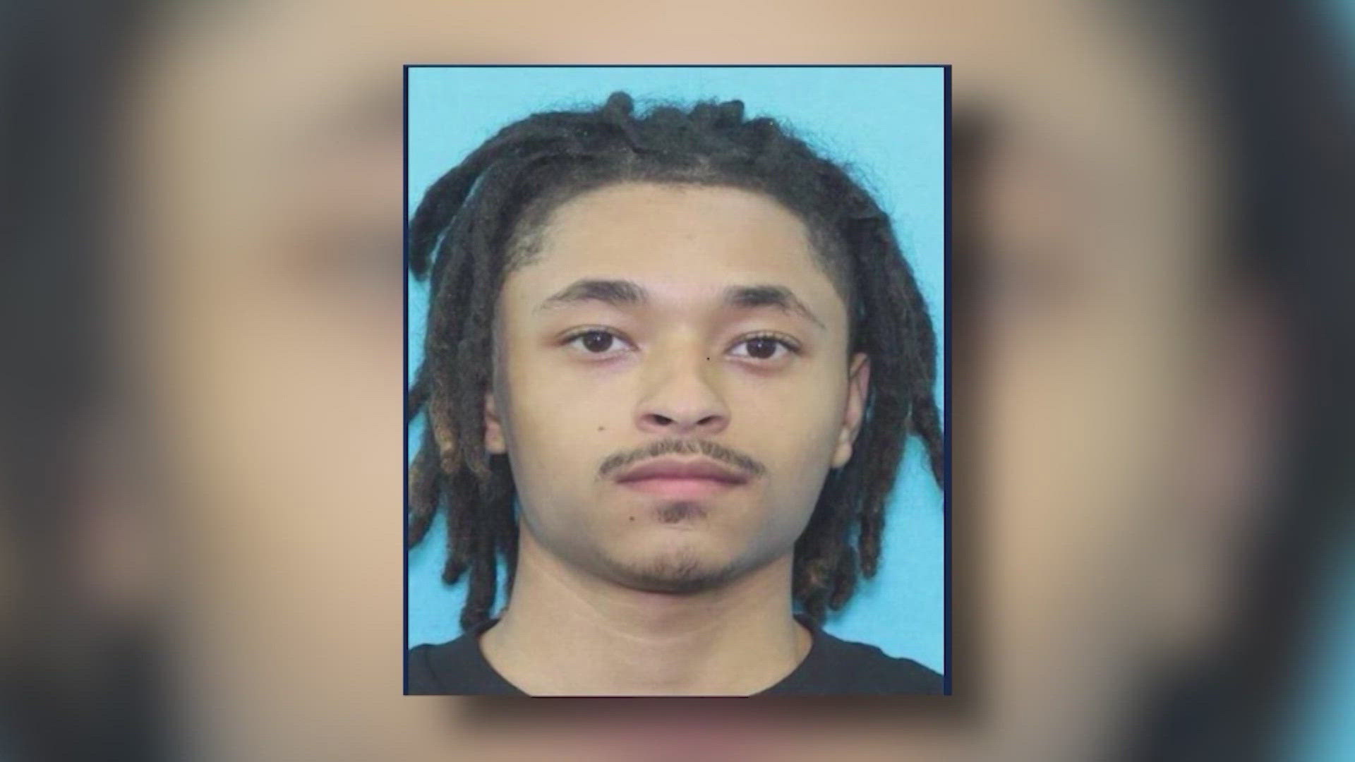 SAPD looking for suspect accused of fatally shooting man in downtown area