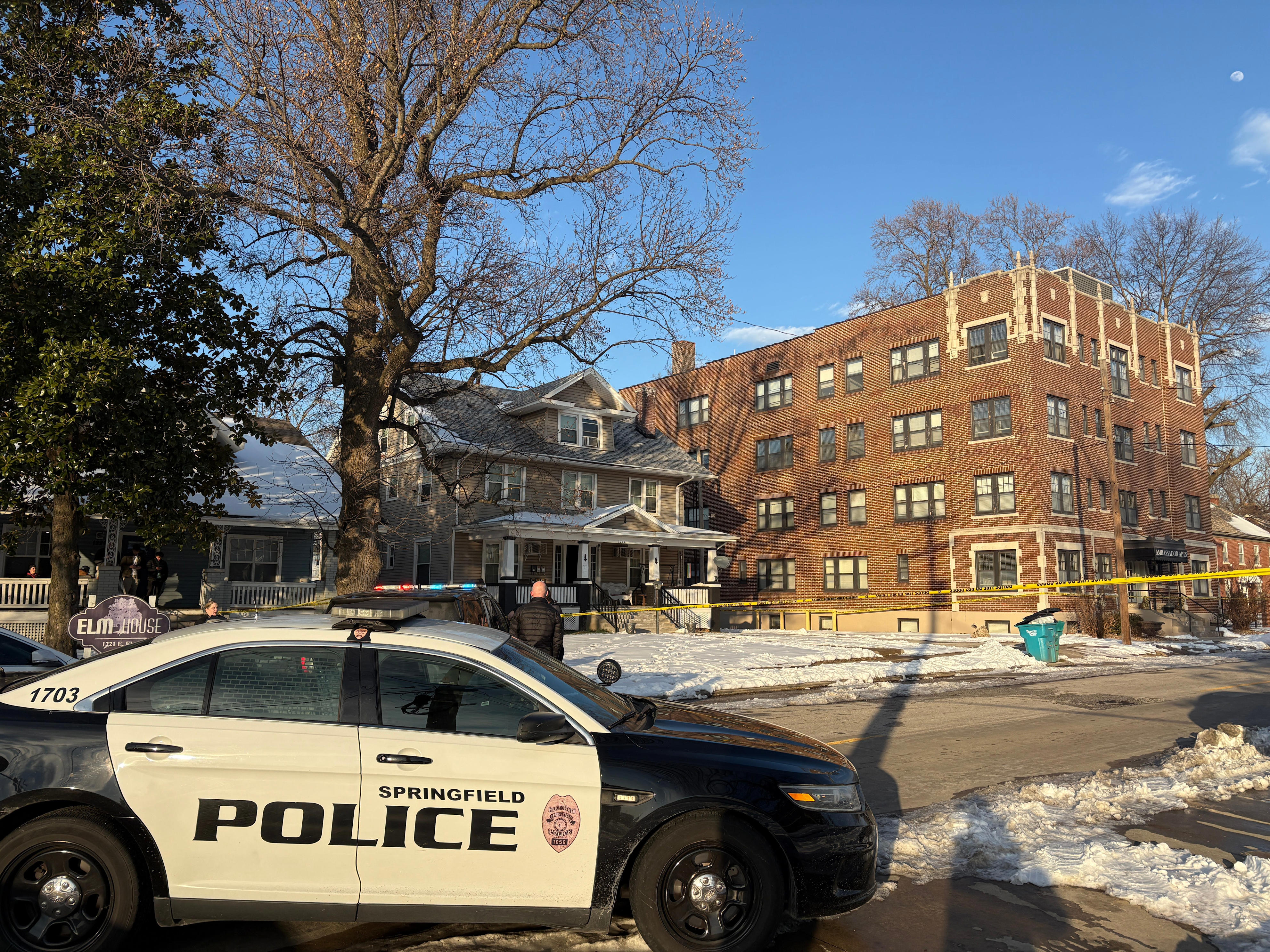 Springfield police investigate East Elm shooting as murder-suicide