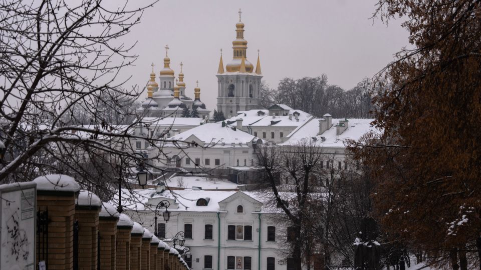 Ukraine welcomes Trump’s claimed pause in Russian attacks, but Moscow silent<br>