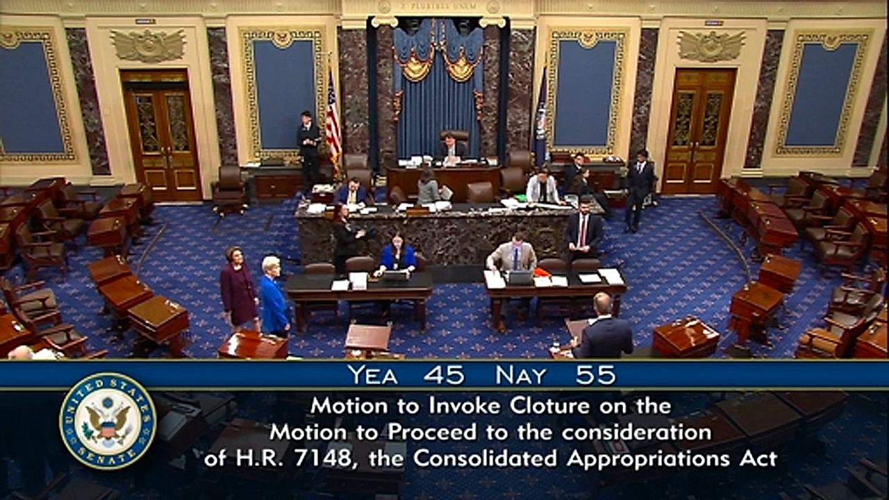 Senate fails to move funding bill forward ahead of shutdown deadline