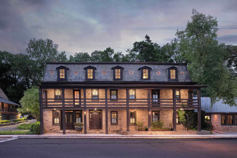 This 300-year-old inn has just 9 rooms and a fantastic restaurant—and ...
