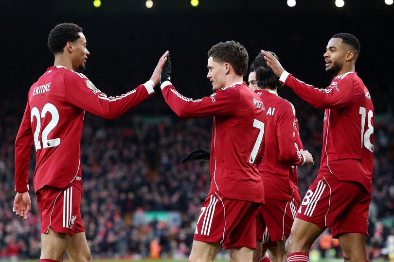 Arne Slot necesita más de un dúo de 269 millones de dólares que podría ayudar a decidir el futuro del Liverpool