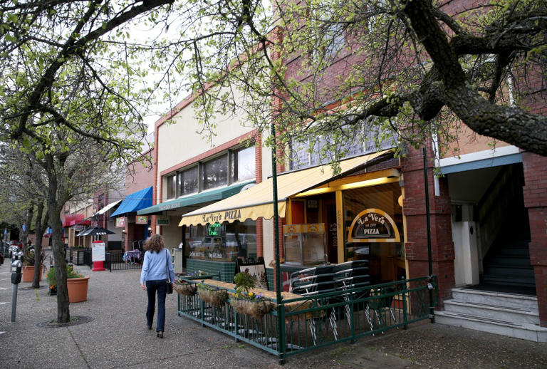 Santa Rosa city council endorses plan to let you wander downtown with ...