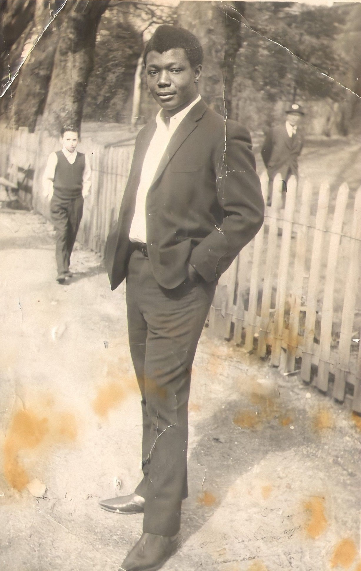 I’m an ancestor hunter who’s tracked down 20,000 relatives – even a ...
