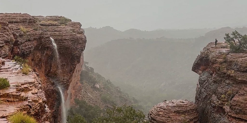 Kings Canyon transforms into a waterfall wonderland in the rain