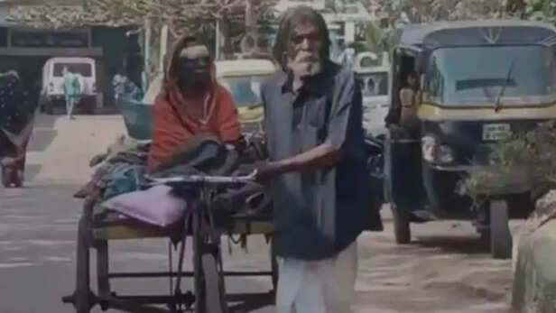 75-year-old Babu Lohar travels 300 km by rickshaw to give paralysed ...