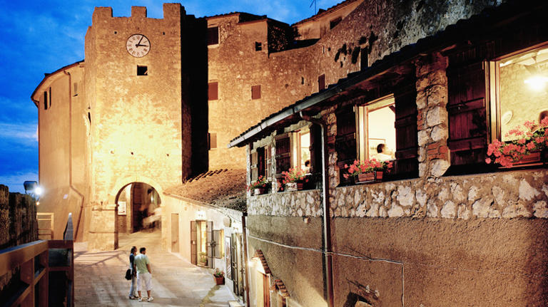 This historic Italian village in southern Tuscany is brimming with ...