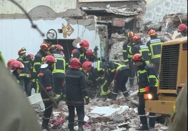 Effondrement d'une maison à Casablanca : une femme décédée et un blessé dans le quartier Derb Chleuh