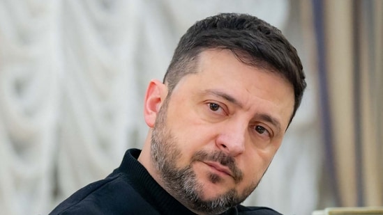 Zelensky dares Putin to come to Kyiv; says Ukraine will stop attacks ...