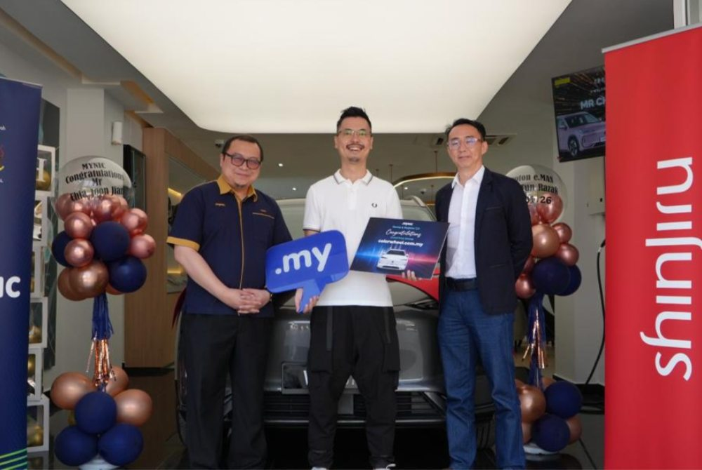 MYNIC names colourwheel.com.my as grand prize winner of RevUp ...