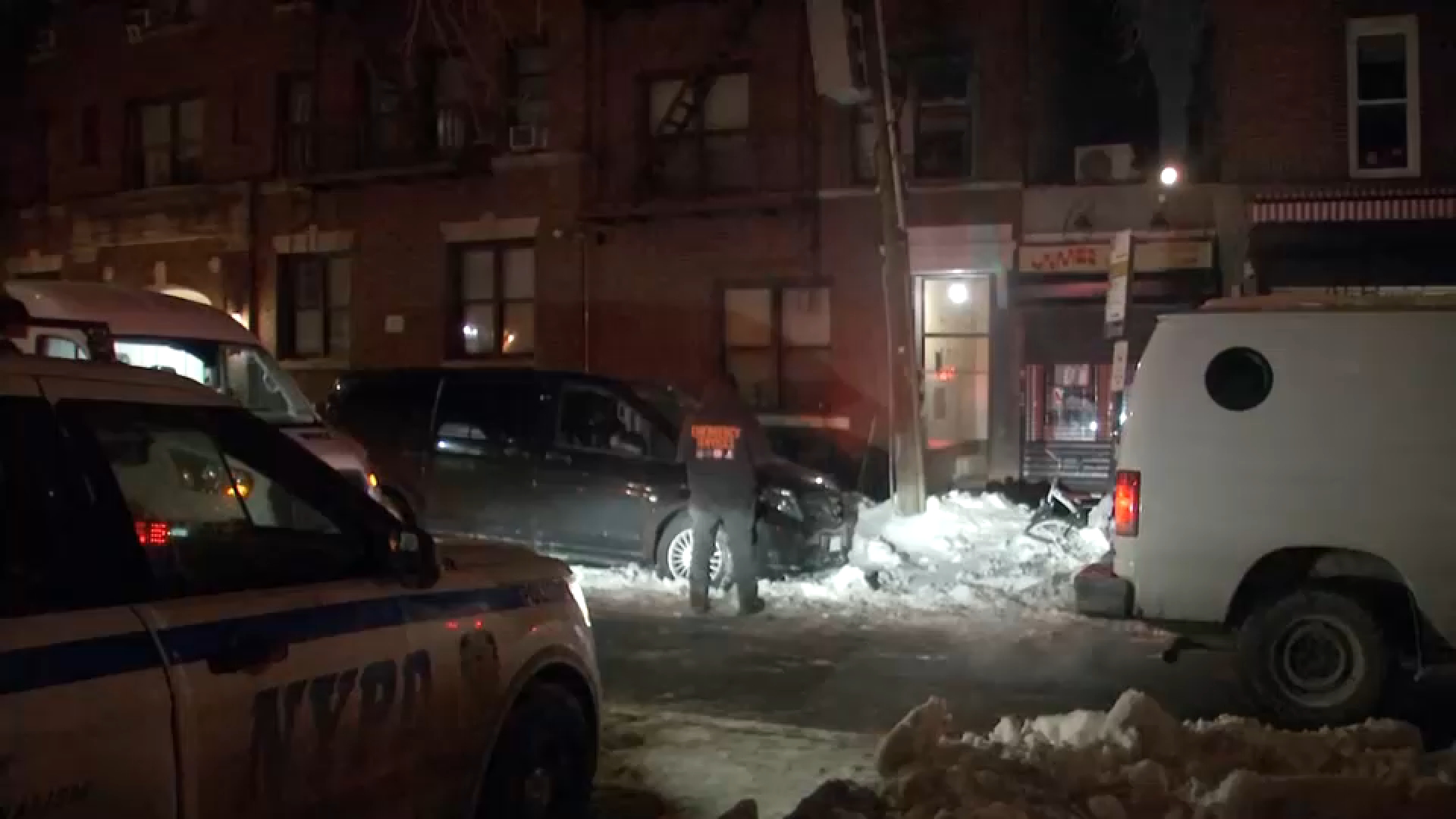 1 woman dead, another critically injured in Astoria apartment fire