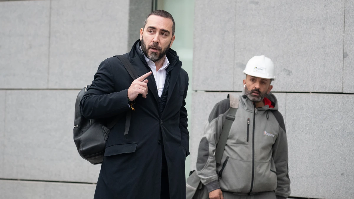 El juez de las cloacas del PSOE expulsa al juez García-Castellón y a ...