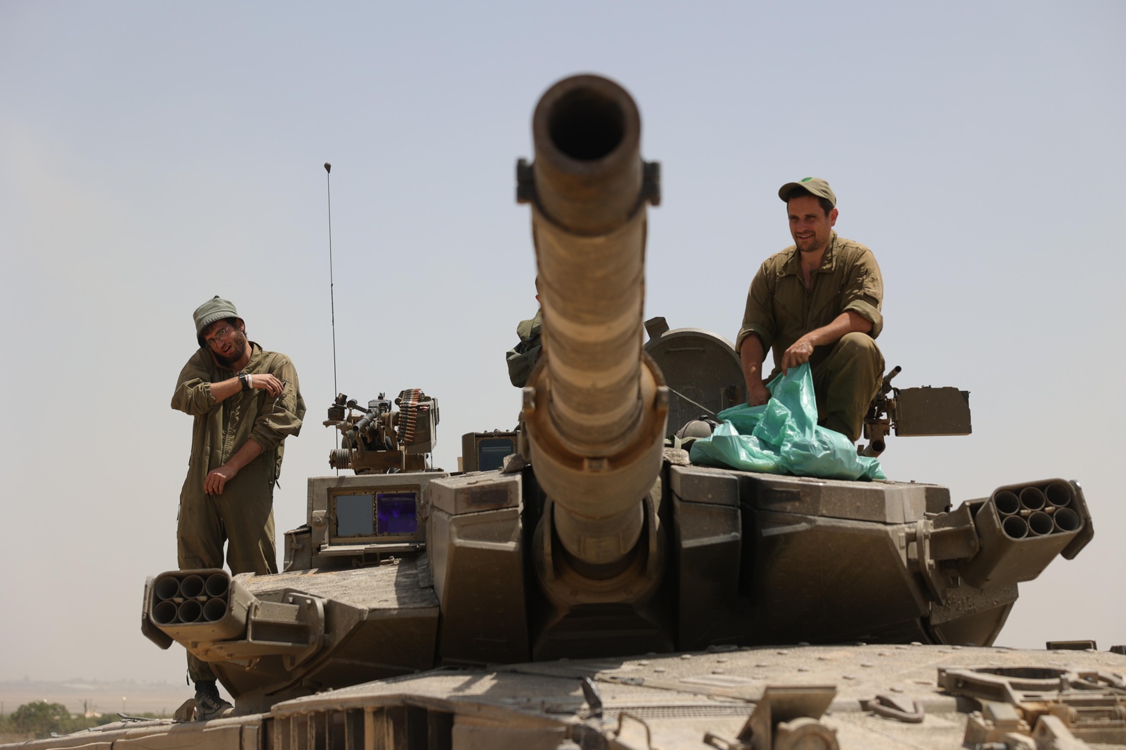 Israel mata de madrugada al menos a tres palestinos en el sur de Gaza