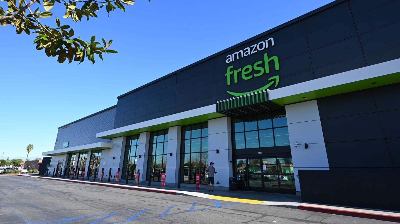 Amazon rethinks brick-and-mortar retail in Illinois