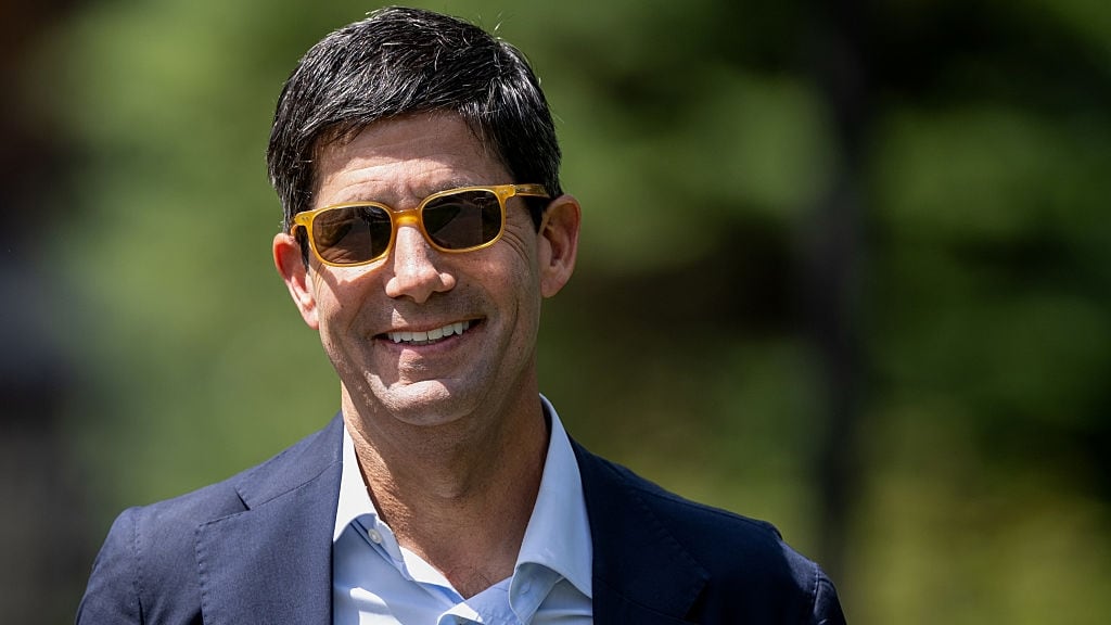 Trump announces Kevin Warsh as his nominee for next Fed chair