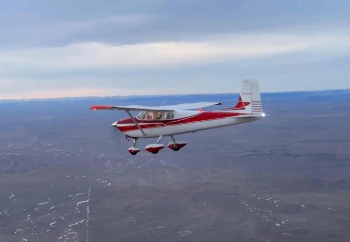 This 1956 Cessna 182 Skylane Is an Updated Antique ‘AircraftForSale ...