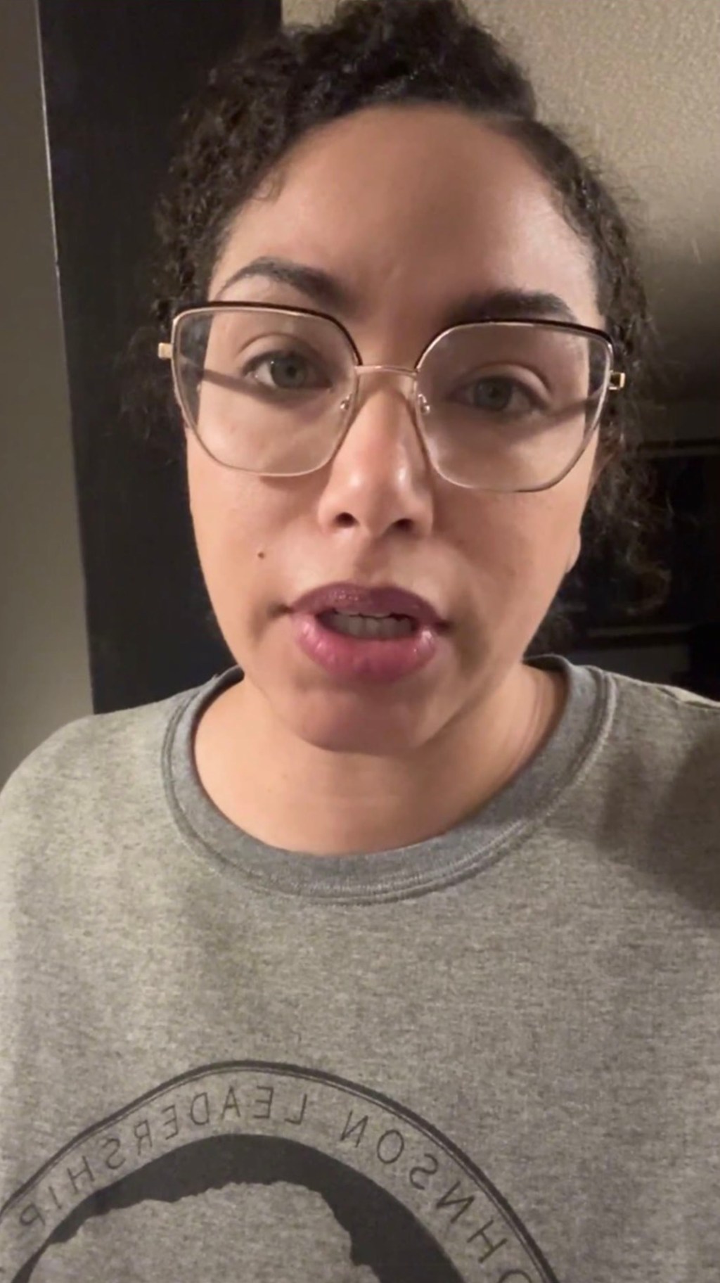 Journalist Georgia Fort livestreams her arrest after allegedly storming ...