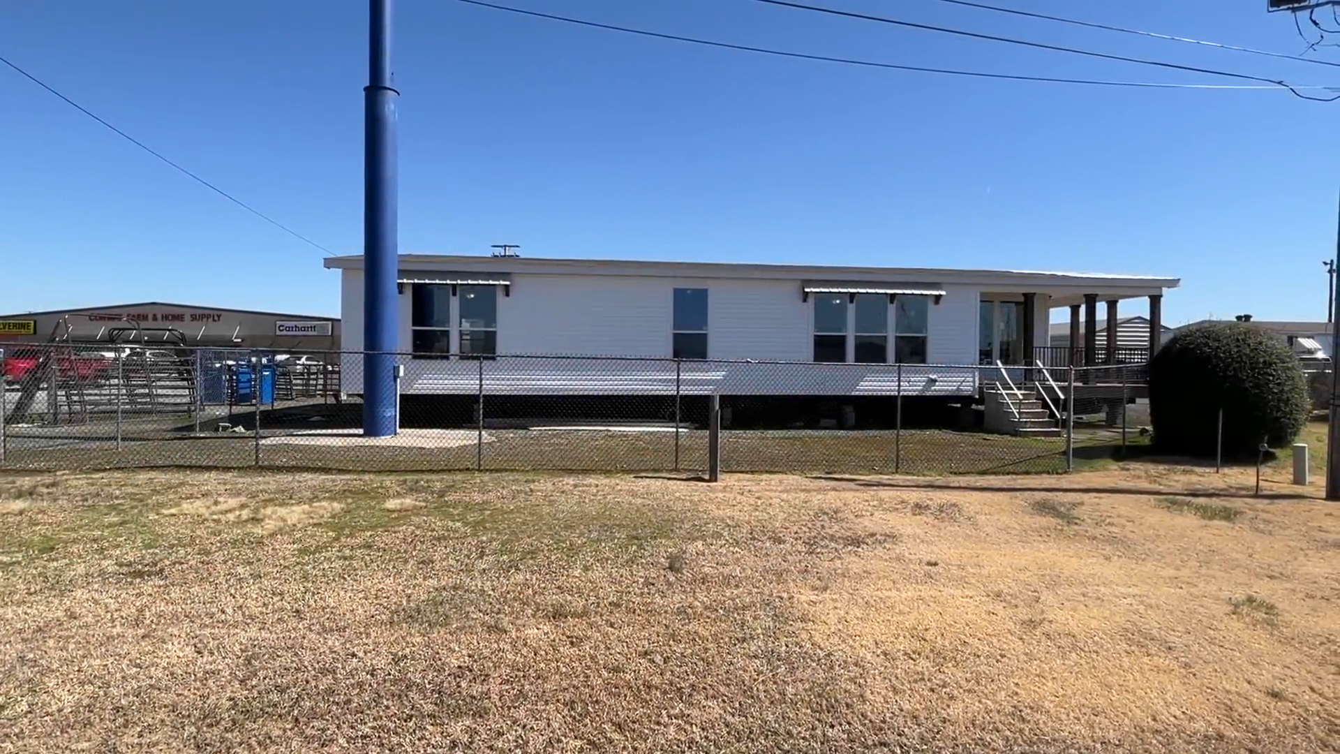 Franklin Farmhouse by Franklin Homes | 3 bed, 2 bath mobile house tour