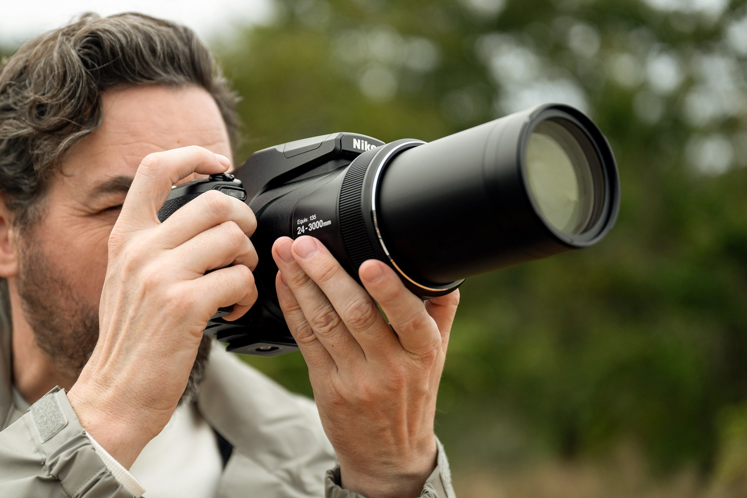 Versatile, DSLR-style mega zoom camera is ideal for wildlife and even ...
